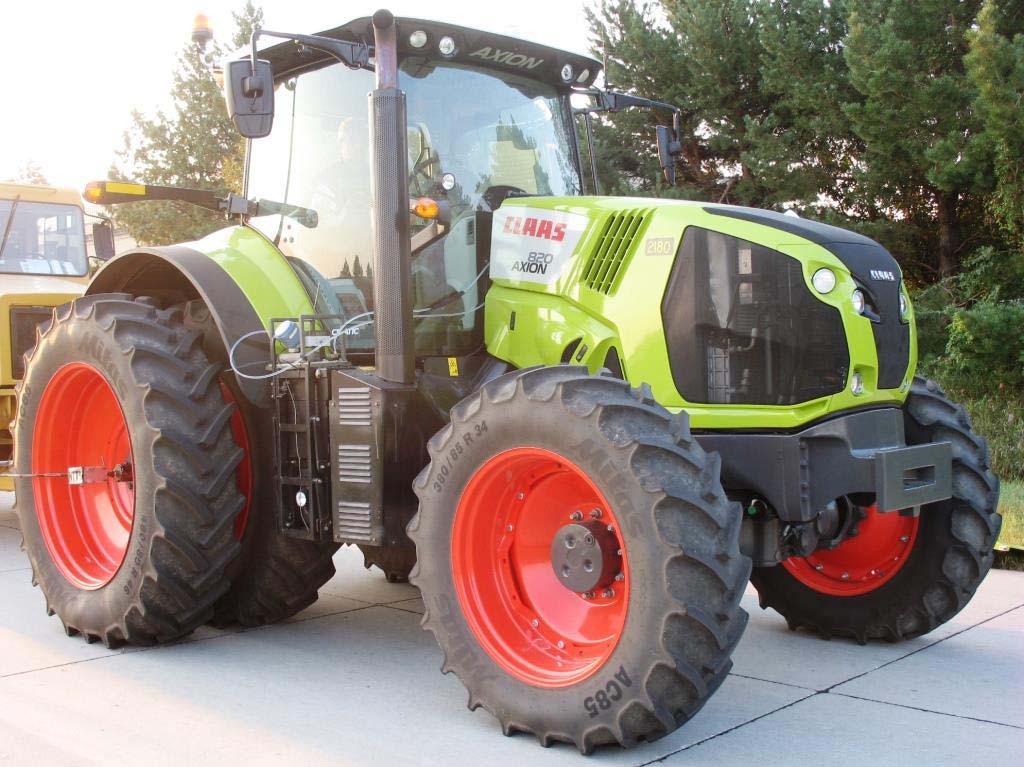 Claas Axion 820