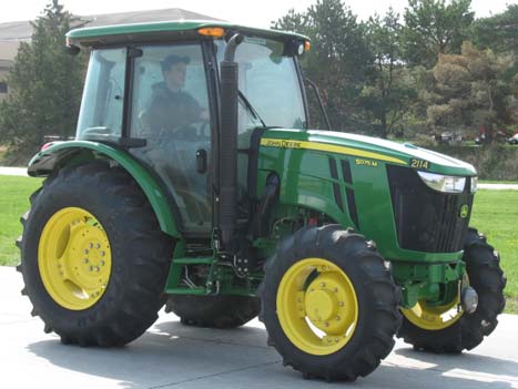 John Deere 5075M