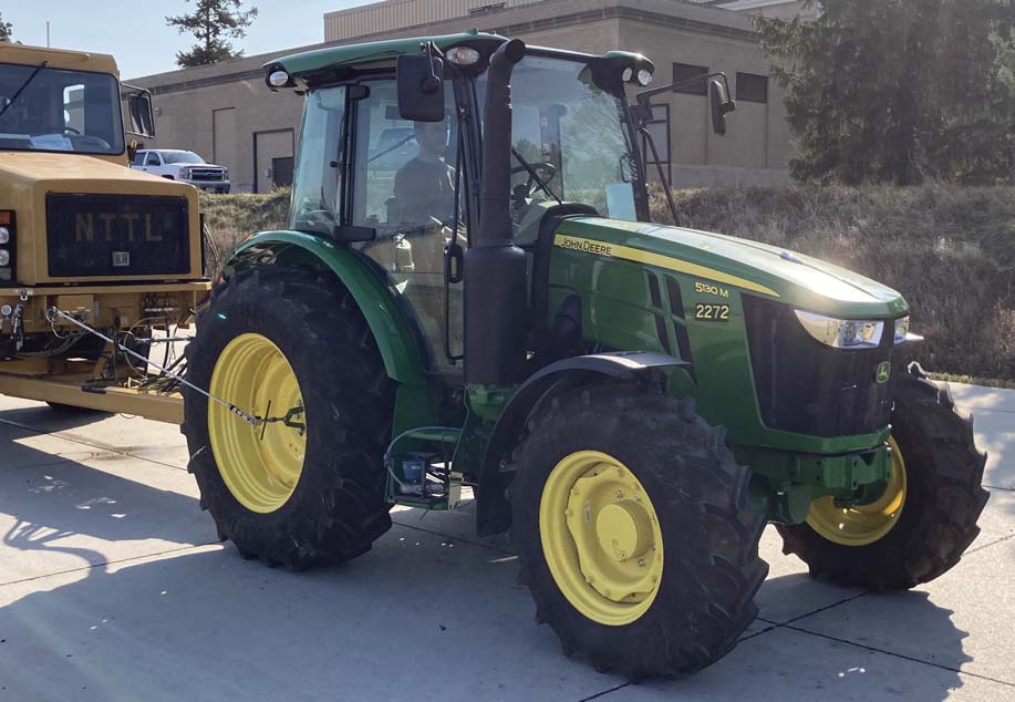 John Deere 5120M