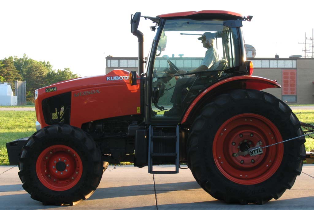 Kubota M135GX
